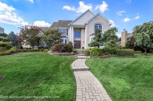 15 Eaton Pl, Tinton Falls, NJ 07712-3270