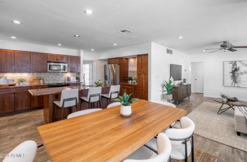 4020 34th St, Phoenix AZ  85018-5010 exterior