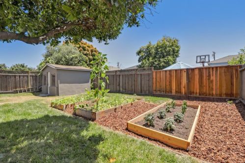 1135 Louise St, San Leandro CA  94578-3527 exterior