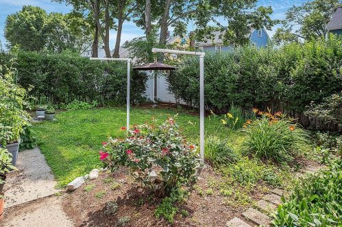 144 Lake St, Arlington MA 02474-8874 exterior