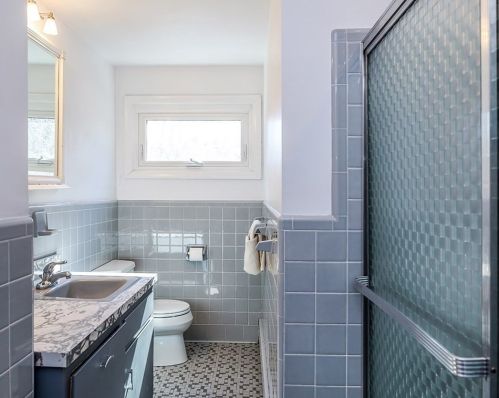 14 Selwyn Rd, Newton MA 02461-2142 exterior