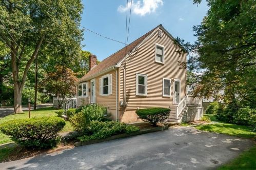 41 Gorham St, Arlington, MA 02474-1452