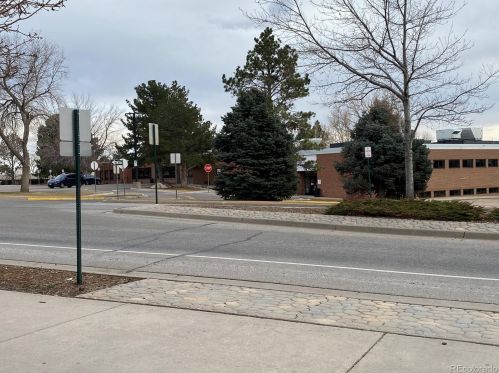 9164 Tufts Ave, Englewood CO 80111-1165 exterior