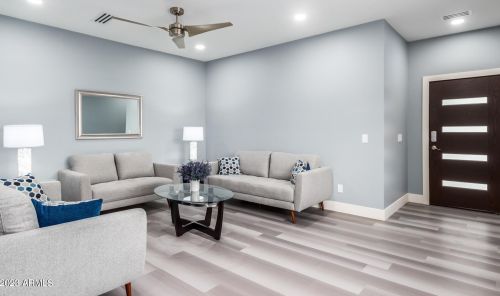 2229 Cambridge Ave, Phoenix AZ  85006-1321 exterior