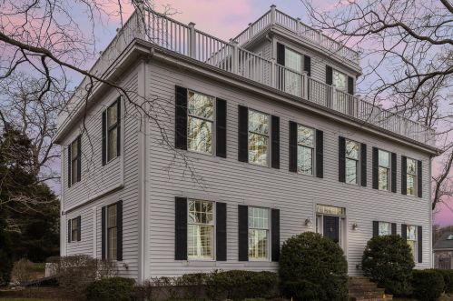 20 Locust Rd, Eastham MA 02642-2460 exterior