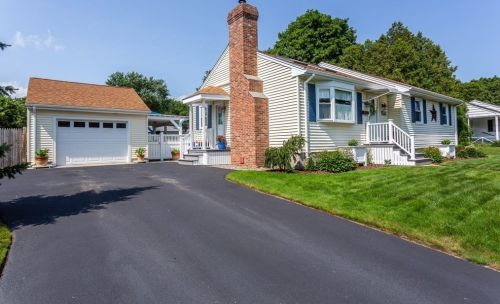 1121 Churchill St, New Bedford, MA 02745-4116