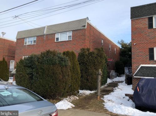 7525 Horrocks St, Philadelphia, PA 19152-4003