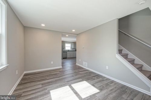 326 Billingsport Rd, West Deptford NJ 08066-2238 exterior