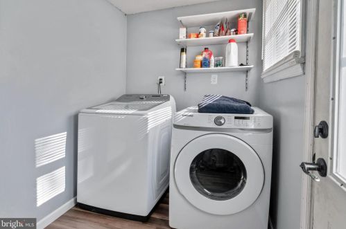 23 Watkins Ave, West Deptford NJ  08096-1235 exterior