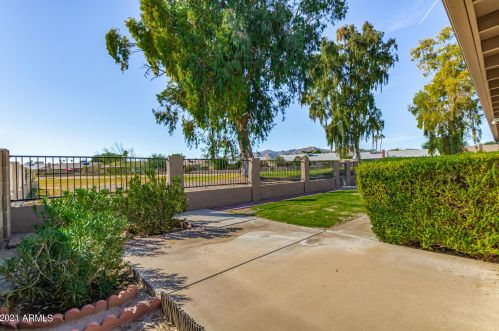 11420 Ahwatukee Dr, Phoenix AZ 85044-3102 exterior