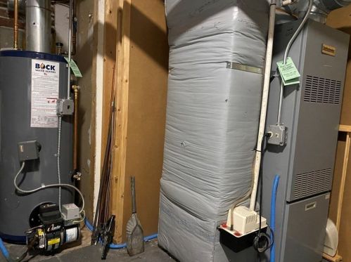 10 Hitching Post Rd, Amherst MA 01002-1155 exterior