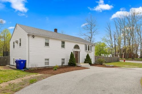 172 Shores St, Taunton, MA 02780-2941