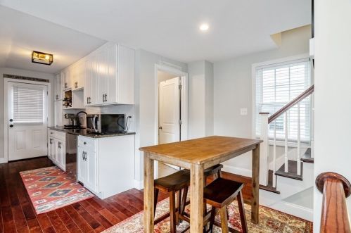 98 Bay Vw Ave, Quincy MA 02169-3101 exterior