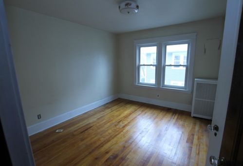 76 Longfellow Rd, Worcester MA 01602-2718 exterior