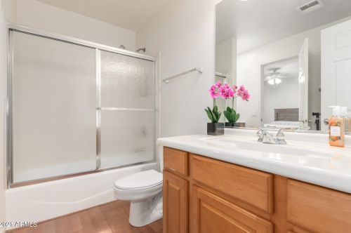 5213 16 Dr, Phoenix AZ 85015-1424 exterior