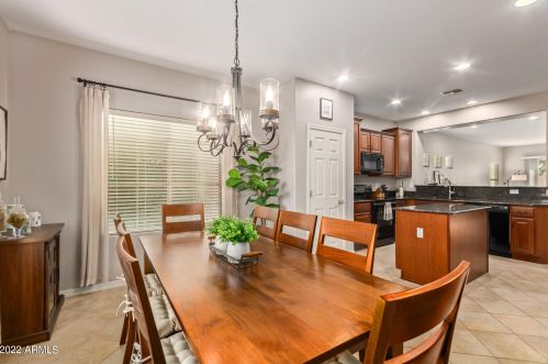 27018 52nd Gln, Phoenix AZ 85083-6308 exterior