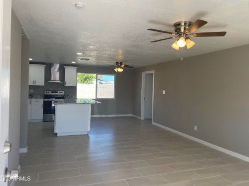 6922 Coronado Rd, Phoenix, AZ 85035-4629