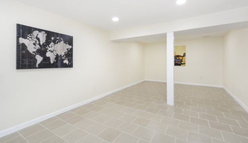 97 Floral St, Shrewsbury MA  01545-3225 exterior