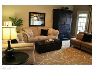 809 Botetourt Gdns, Norfolk VA  23507-1814 exterior