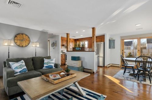 16 Joshuas Way, Chatham MA 02633-1565 exterior