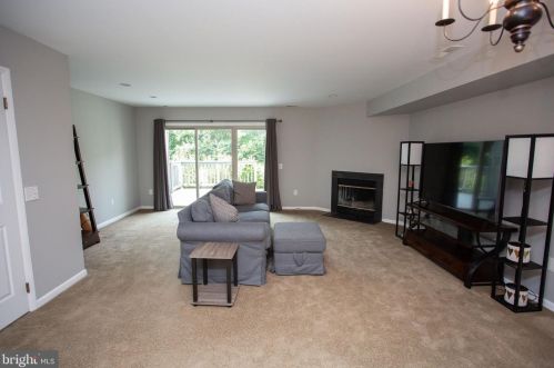 127 Brent Ct, West Deptford NJ  08086-2003 exterior