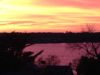 14 Hilltop Ln, Orleans MA  02653-2514 exterior