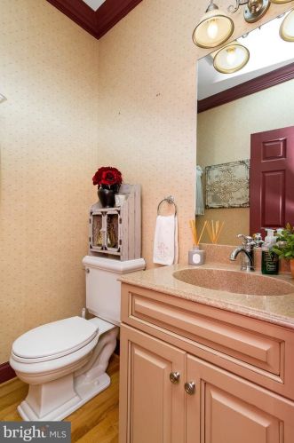 640 High St, West Deptford NJ 08051-1460 exterior