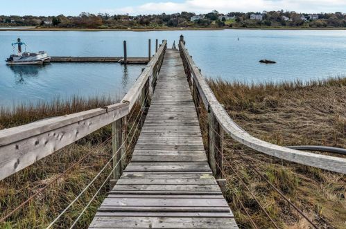 722 State Hwy, Eastham MA 02642-2534 exterior