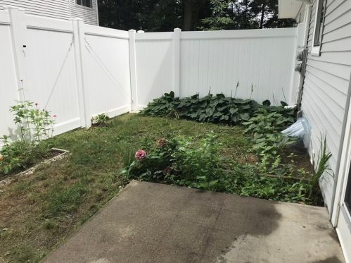 75 Sheri Ln, Agawam MA 01001-3701 exterior