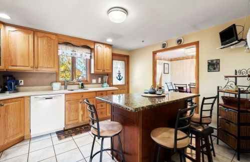 23 Sealund Rd, Quincy MA 02171-2818 exterior