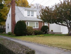 961 Boylston St, Newton, MA 02461-1505