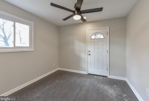 1102 Cumberland Ave, West Deptford NJ  08096-3041 exterior