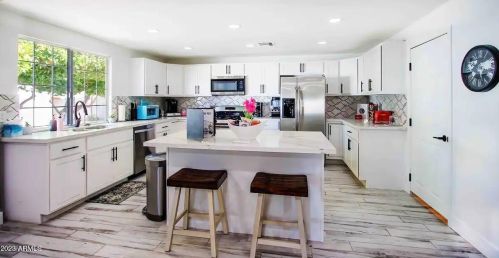 17655 41st Pl, Phoenix, AZ 85032-2203