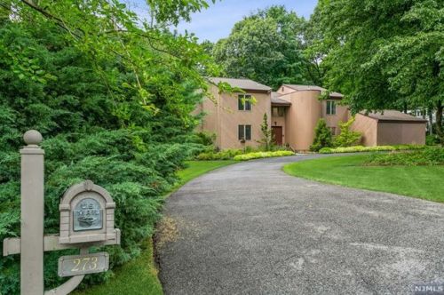 273 Wilson Dr, Cresskill NJ  07626-1737 exterior