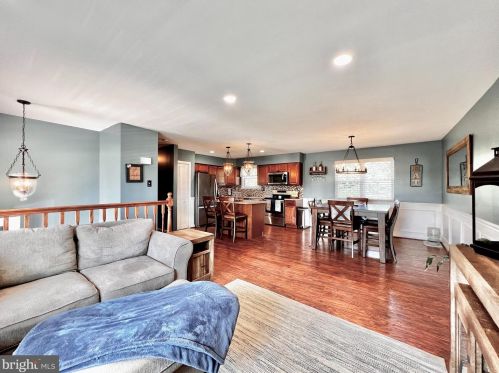 205 Wrexham Ct, West Deptford NJ 08096-4237 exterior