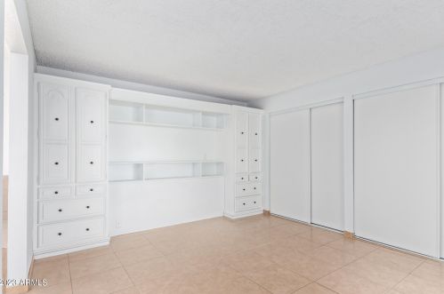 6802 Cambridge Ave, Phoenix AZ 85008-1216 exterior