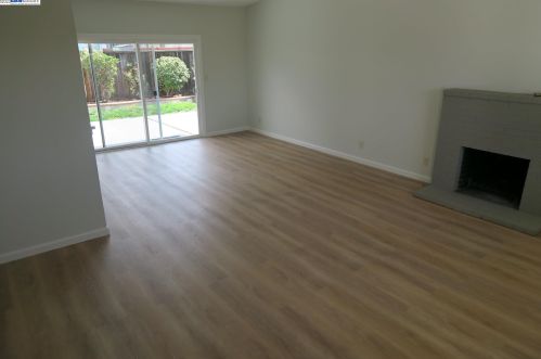 14136 Santiago Rd, San Leandro, CA 94577-6528