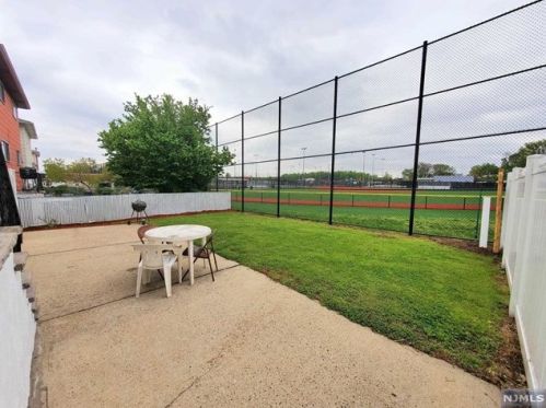 20 Midland Ave, Kearny NJ 07032-2783 exterior