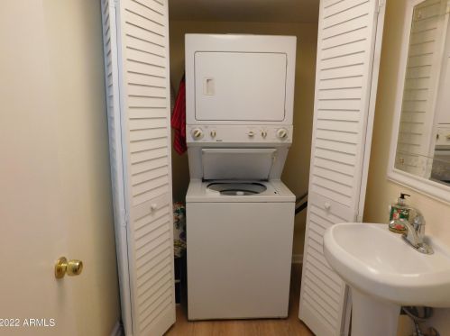 3403 36 Pl, Phoenix AZ 85050-2684 exterior