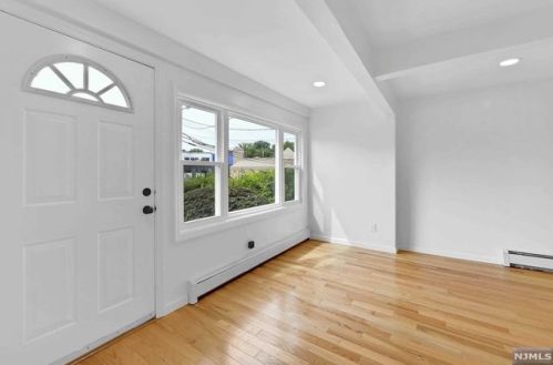 25 Allen St, Cresskill NJ  07626-1535 exterior