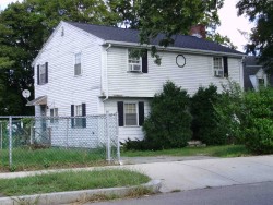 239 River St, Newton, MA 02465-1434