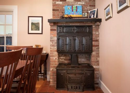 24 Blanchard Rd, Weymouth MA 02190-2840 exterior