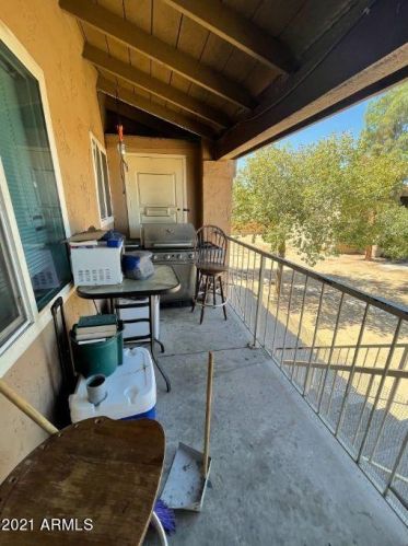 2725 Beck Ln, Phoenix AZ 85032-4255 exterior