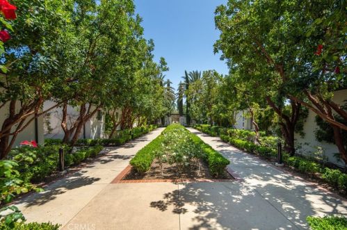 33 Pink Sage, Irvine CA 92620-3877 exterior