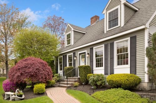 5 Benevento Cir, Peabody, MA 01960-1269