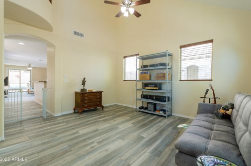 1847 Dunbar Dr, Phoenix AZ  85042-6856 exterior