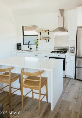 2635 Clarendon Ave, Phoenix AZ 85018-5958 exterior