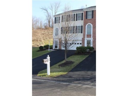 1043 Woodlawn Dr, Canonsburg, PA 15317-2492