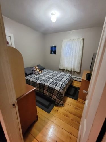 26 Briggs St, Taunton MA 02780-4806 exterior