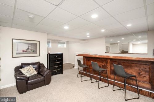 152 Burnet Cres, Trenton NJ 08691-4150 exterior